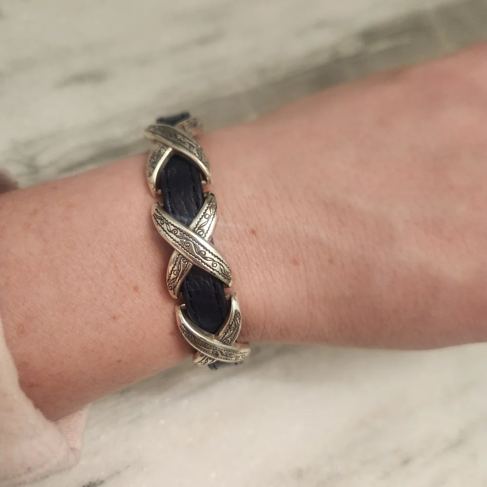 Brighton 3/8 Kriss Kross Bandit Bracelet,  Blue With Silver Accents - Picture 5 of 5